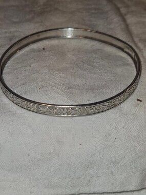 VINTAGE Heavy Sterling Silver Chased Floral Scroll Slip On Bangle 10g